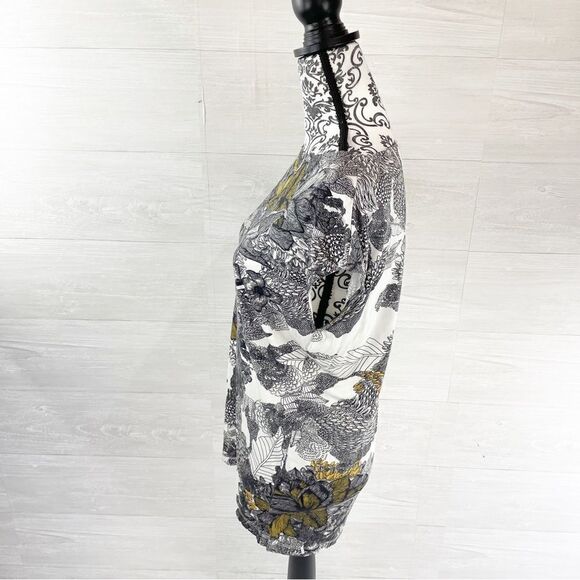 Saloni Floral Brushstroke Capped Sleeve Silk Top - Picture 4 of 7